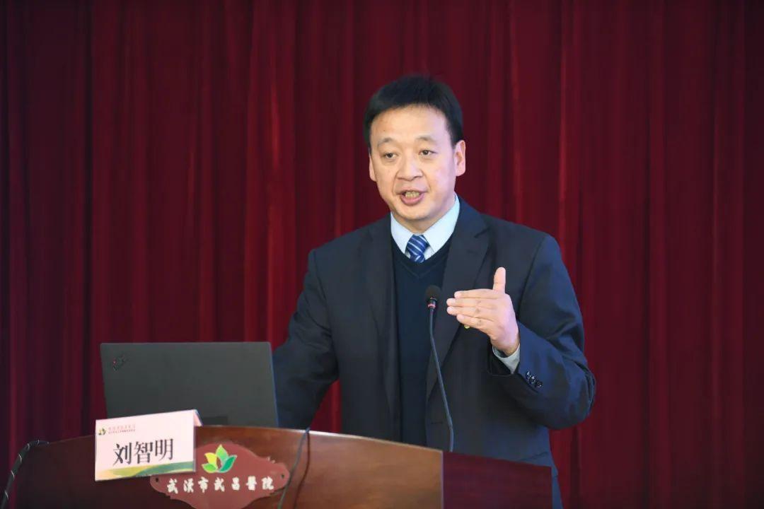 刘智明,男,51岁,中共党员,医学博士,主任医师,教授,生前任武汉市武昌