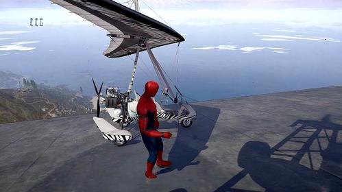 走走云游戏gta5:蜘蛛侠驾驶私人滑翔飞行器,从高山能否飞到海岛
