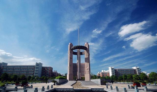 杭州电子科技大学是一所电子信息特色突出,经管学科优势明显,工,理,经