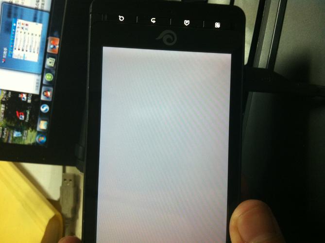 苹果7p手机屏幕有白点_苹果7p小白点怎么设置