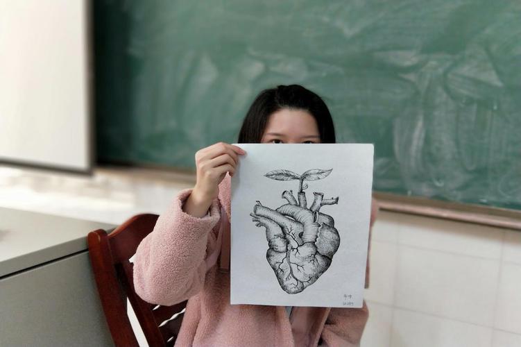 长沙医学院开展第二届人体解剖学绘图大赛画笔下是对生命的不同理解