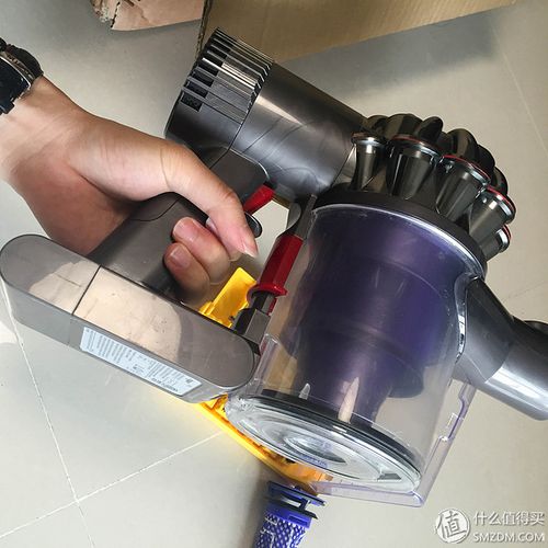 戴森v6origin手持式吸尘器清理方法分享戴森v6拆解分享