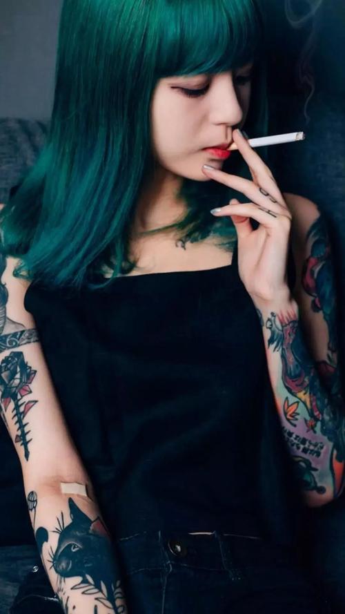 霸气狂拽的社会绿头发纹身美女等高清手机壁纸霸气社会