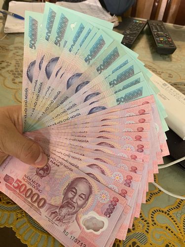 人民币兑越南盾是1:3300左右,最大面值50万,比较方便的换算就是越南盾