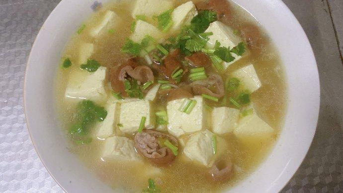 肥肠豆腐汤的做法