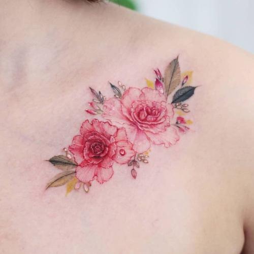 上海由龙纹身整理精致唯美的女生花卉纹身图案欣赏