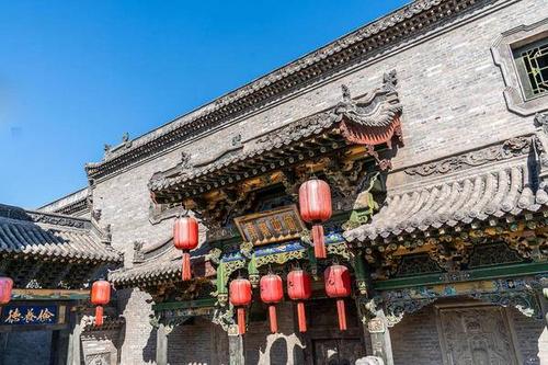 中国传统建筑的特点面对大院门口