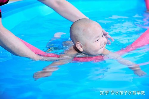 中国水孩子水育早教专家也建议婴儿游泳从4个月左右开始.