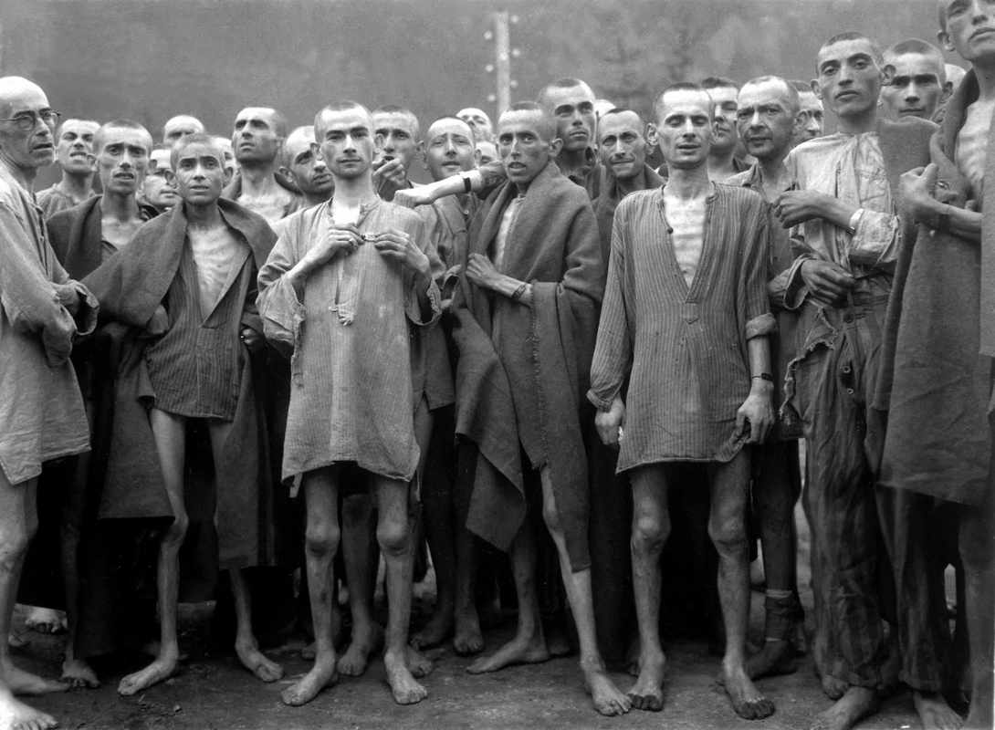 二战,一座德军修建集中营中,250万犹太人被残忍杀害