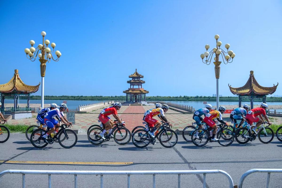 2023中国公路自行车职业联赛天津静海团泊湖站落幕