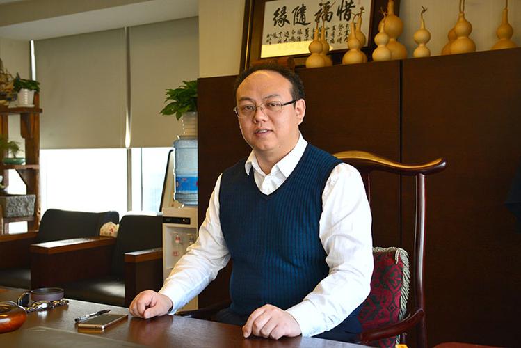 p>郑长江,男,现任北京环球悦时空文化科技有限公司总裁.