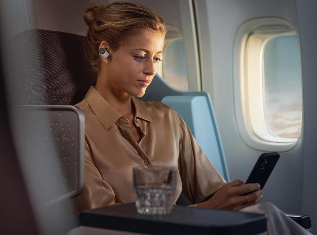 旅游小知识|飞机上可以带蓝牙耳机听歌吗?