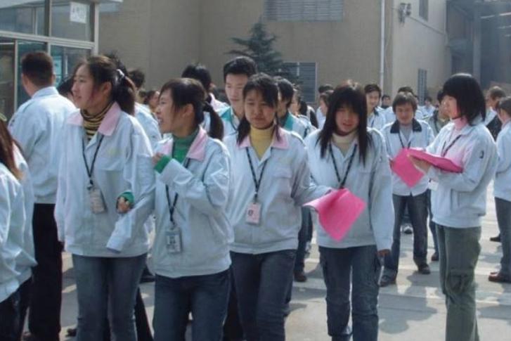 东莞凤岗电子厂:男女比例1比5,女工还是发愁对象难找