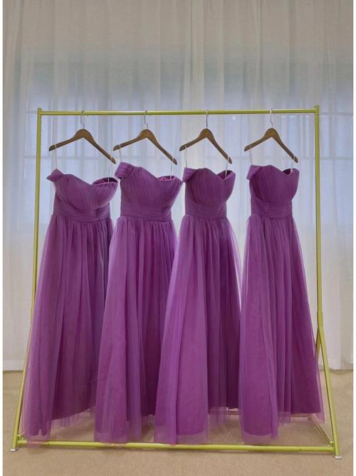 梦幻的紫色一字肩礼服,高级感超级赞#佛山婚纱礼服  #伴娘  #最美伴娘