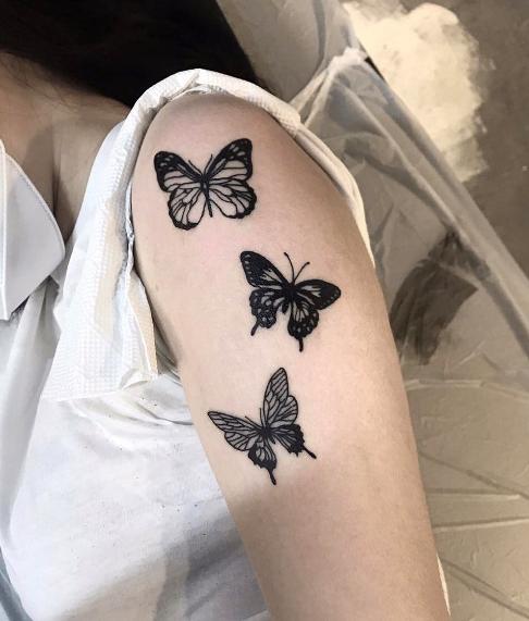 女生小蝴蝶纹身图案最新蝴蝶纹身图案女6