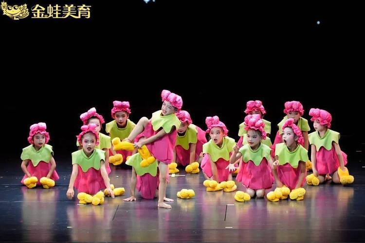 舞蹈专项广西赛区赛事吸引了区内40多个参赛单位,共有115个参赛节目