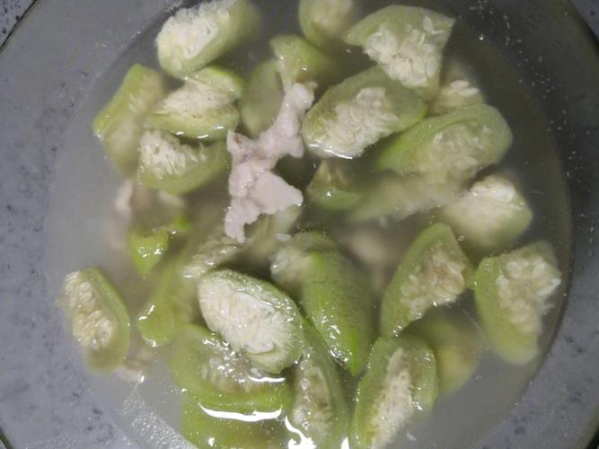 夏天肾炎病人可以多吃丝瓜汤