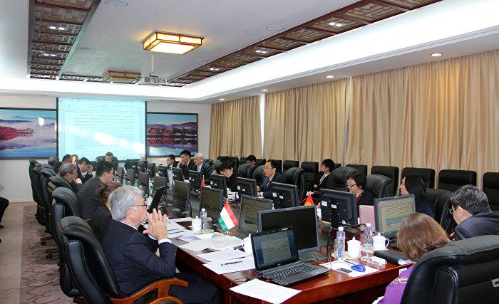 例行会议 2015 / 03 / 13 2015年3月10日至13日,上海合作组织成员国