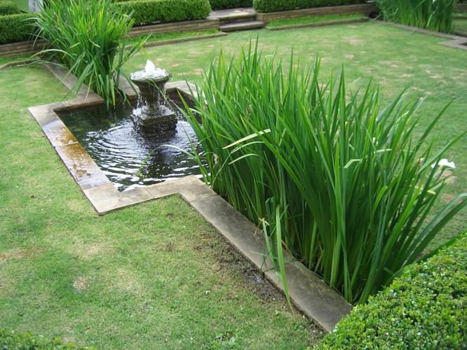 17个别墅院子小水池真实图片案例欣赏-成都芳草居园林景观设计公司