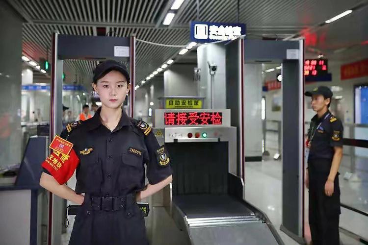 90重庆地铁安检1-10号线全线招聘～90年龄18-26岁,男女不限～90