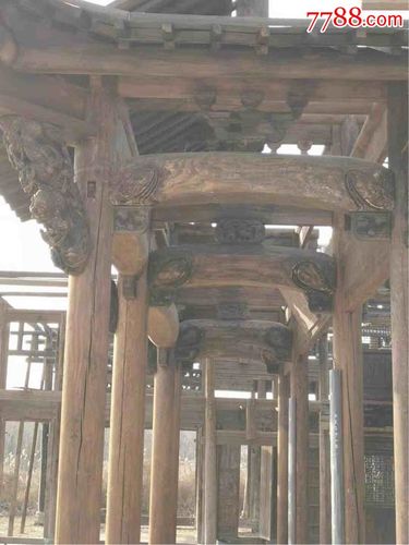 农村古建筑木柱