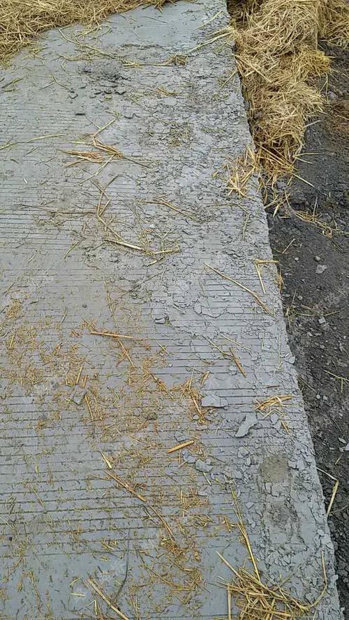 城乡公路混凝土路面,地面起皮怎么办?用哪种型号的路面修补材料?