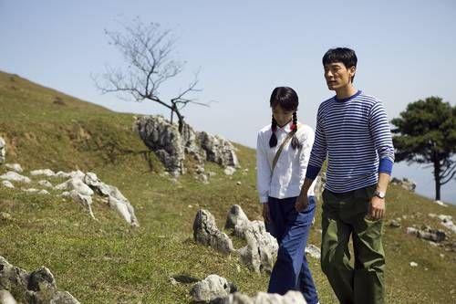 网易娱乐3月19日报道 (文/小易) 电视剧版《山楂树之恋》从开拍之初就
