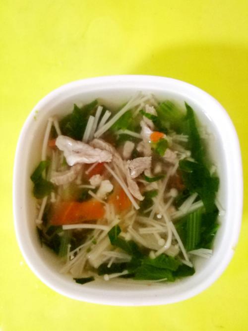 肉丝金针菇青菜汤