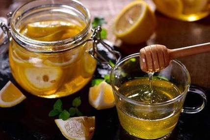 喝蜂蜜水的最佳时间,蜂蜜减肥美容的正确喝法