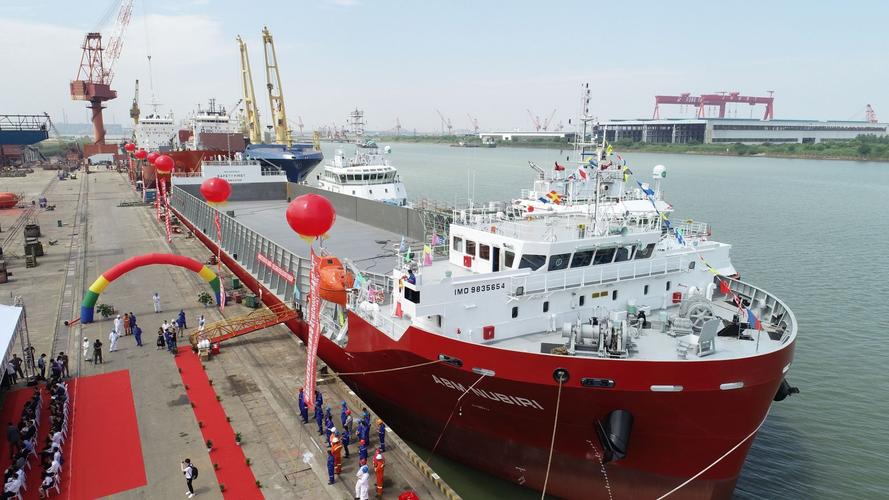 武船交付首艘纯中国造甲板运输船每个螺钉都是国产