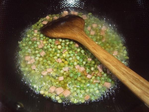 焖豌豆的做法