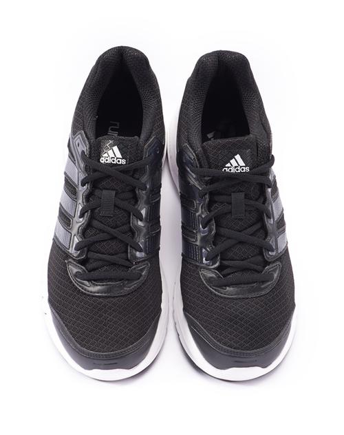 阿迪达斯adidas男士新品专场-男款灰黑色跑步鞋 轻盈透气
