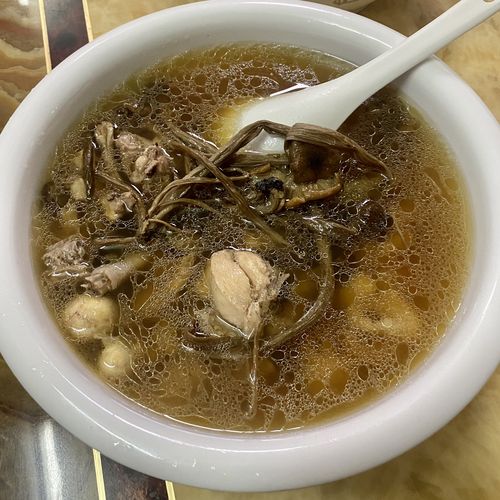 茶树菇炖鸡汤怎么做_茶树菇炖鸡汤的做法_豆果美食