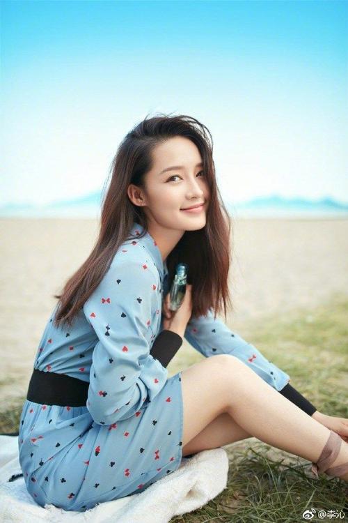 娱乐圈中眉清目秀的女星:李沁唐艺昕张雪迎上榜,谁更漂亮迷人?