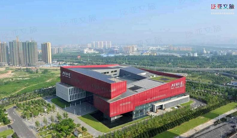 武汉规划展示馆位于市民之家东翼,是全面展示武汉城市发展历史,建设