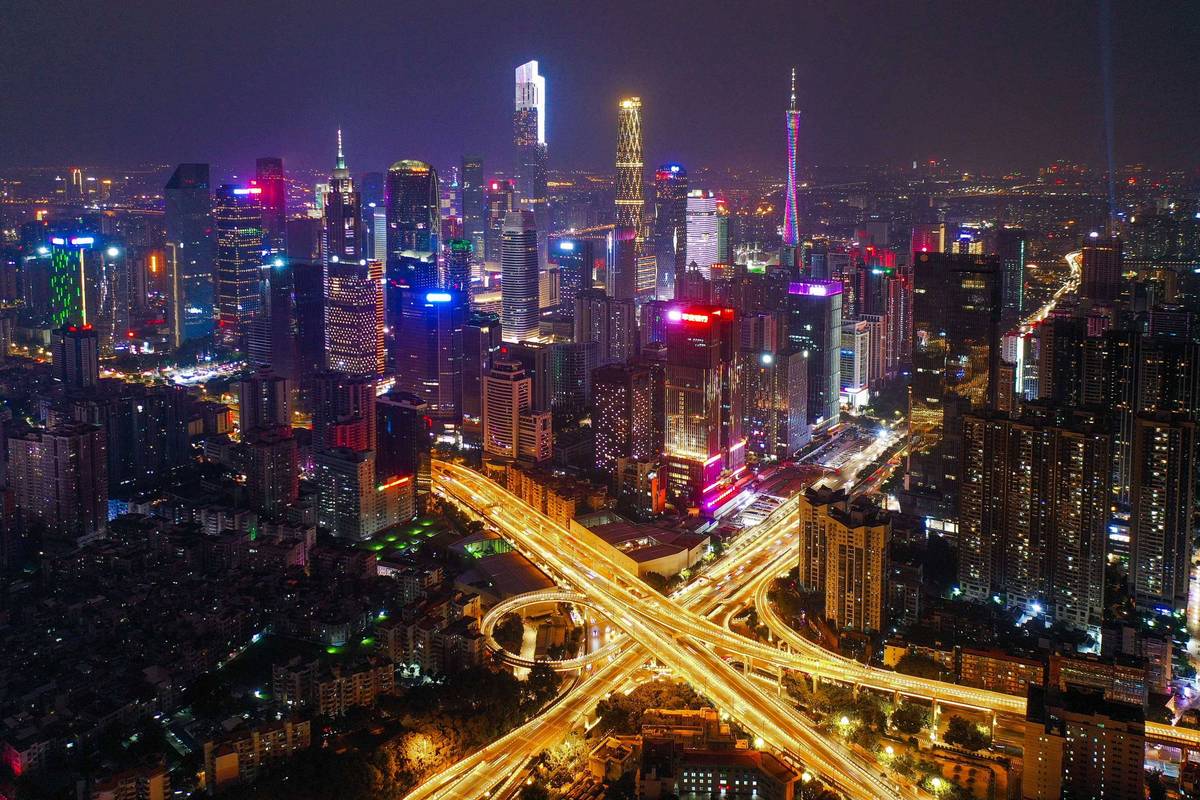 广州珠江新城城市新中轴线夜景(2020年10月2日摄,无人机照片).