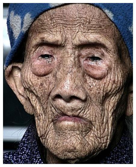 有人说中国历史上最长寿的人陈俊活了444岁是真的吗