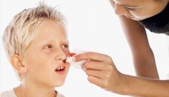 一般来讲,2岁以前的儿童鼻腔的毛细血管网发育不健全,故很少发生鼻