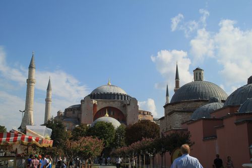 土耳其决定把圣索菲亚大教堂改成清真寺