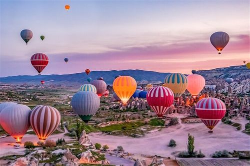 土耳其卡帕多西亚旅游格雷梅热气球之旅