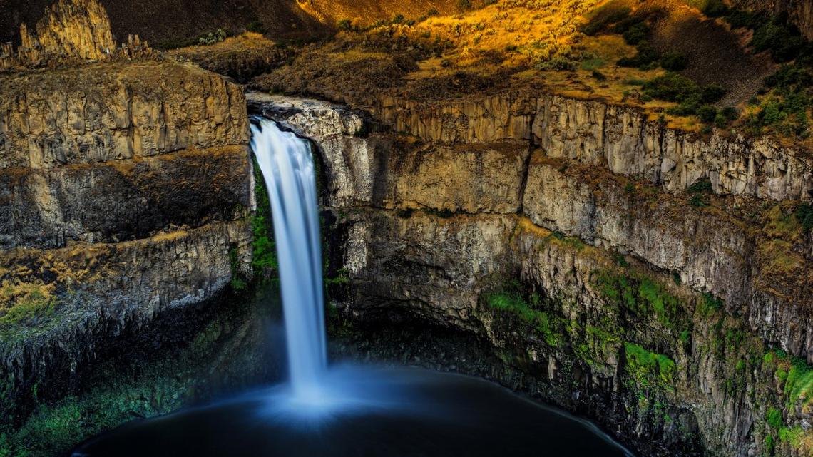 美国华盛顿峡谷 帕卢斯瀑布4k风景图片,4k高清风景图片,娟娟壁纸