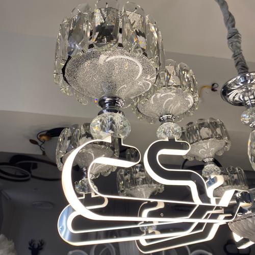 水晶灯臂发光吊灯现代简约大气奢华高档餐厅客厅灯2020年新款灯具