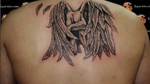 男士个性后背天使纹身图案
