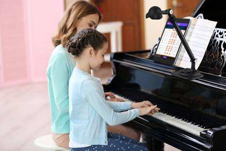 分享钢琴陪练老师应该怎样做才能做的更好呢