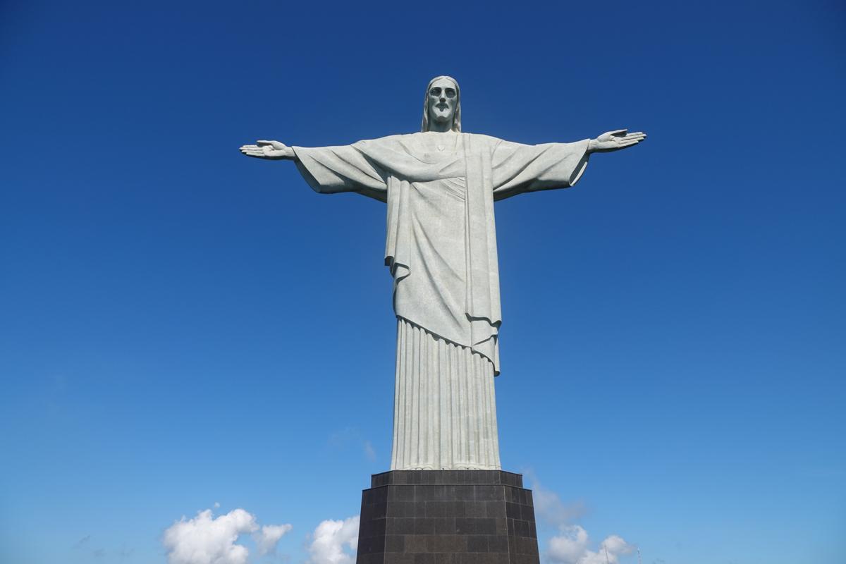 观光里约热内卢的最理想地方,巴西耶稣山,你值得一去!