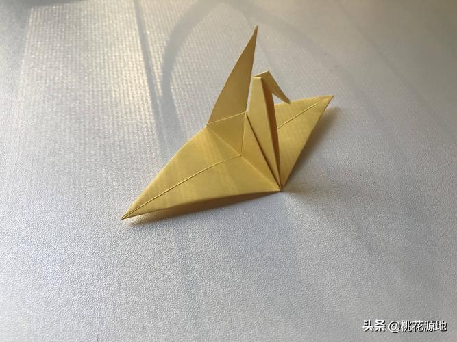 怎么折纸鹤(最简单千纸鹤折法6步)