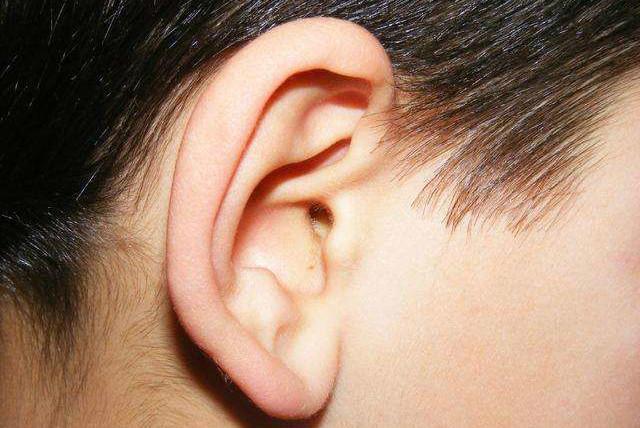耳朵上的硬结可能提示癌症发生用生命换来的经验