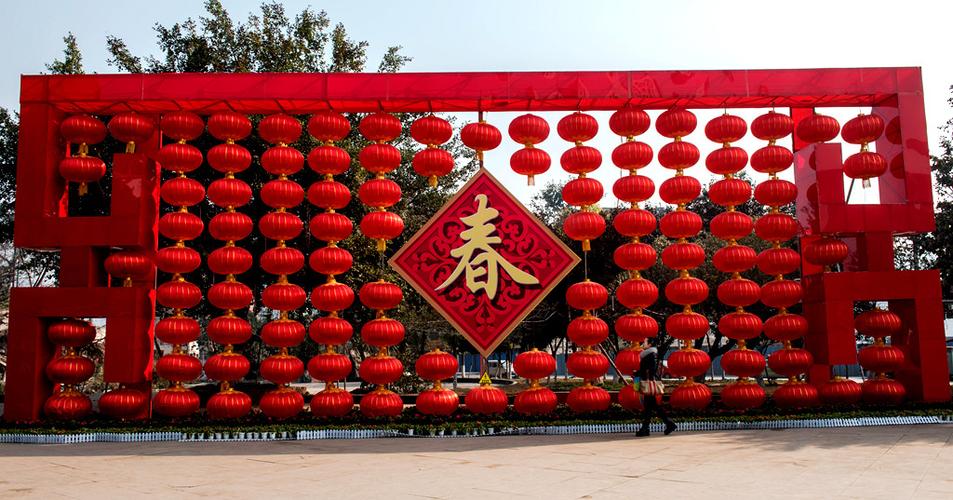 2016年2月7日,四川省达州市的迎春节彩台
