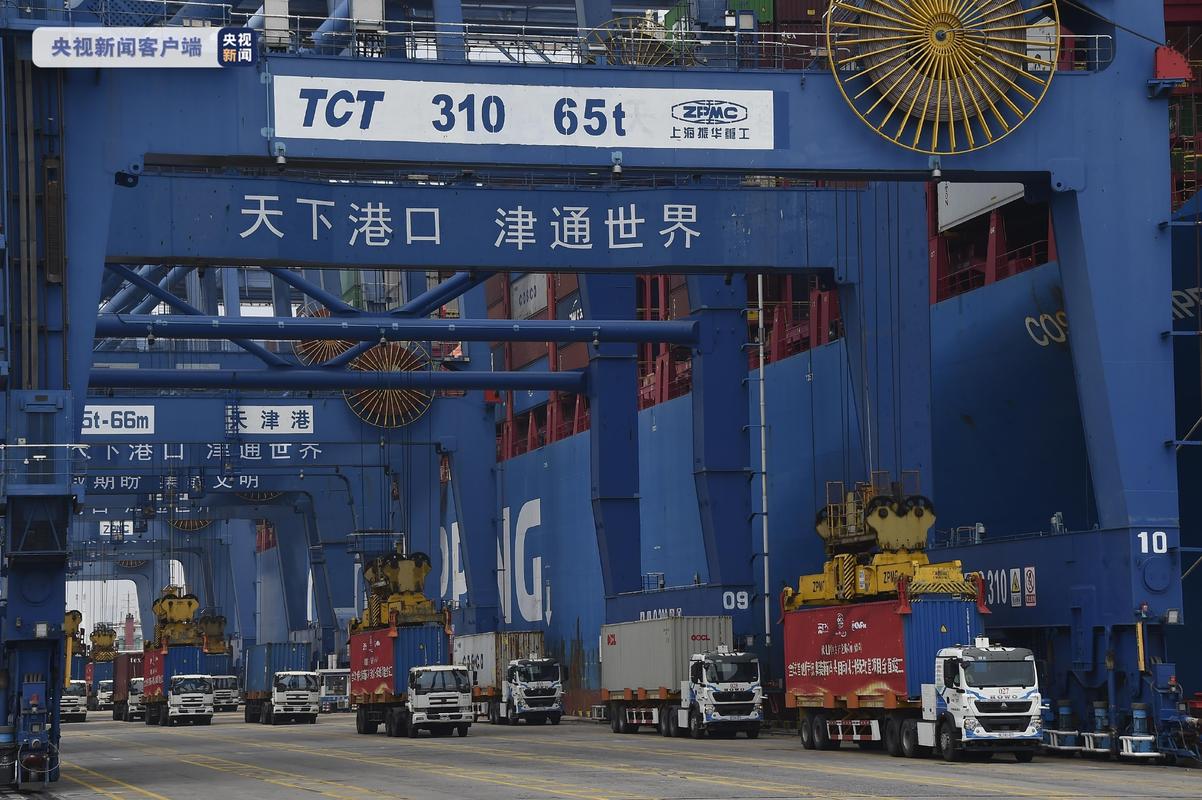 天津港传统集装箱码头全流程自动化升级改造项目全面竣工