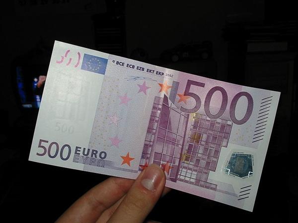 欧盟不再印发500欧元纸币避免非法使用